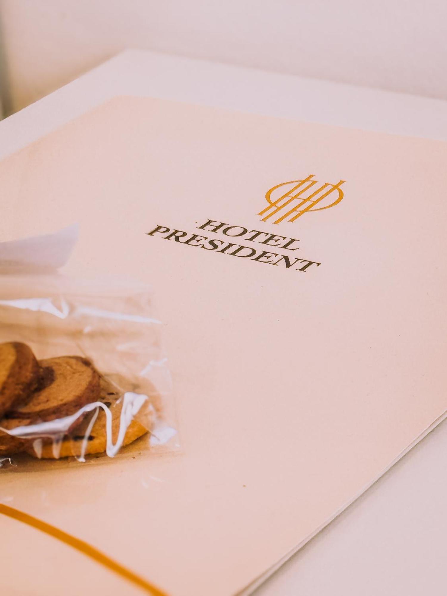 Hotel President - Vintage Hotel In Centro 리치오네 외부 사진